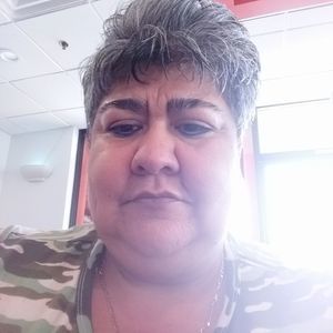 Meet your Posher, Dina